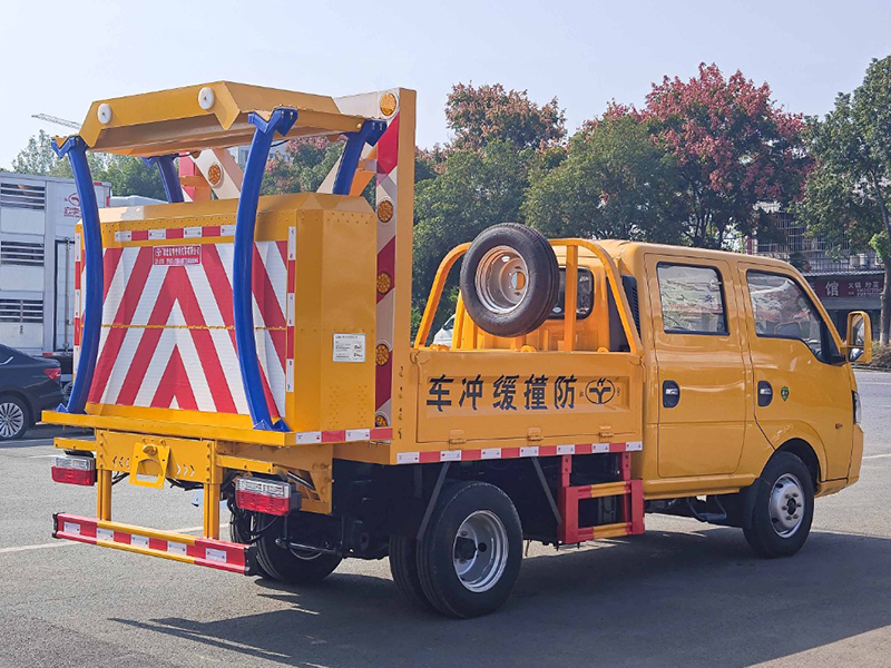 东风途逸蓝牌 70k/80k 防撞缓冲车