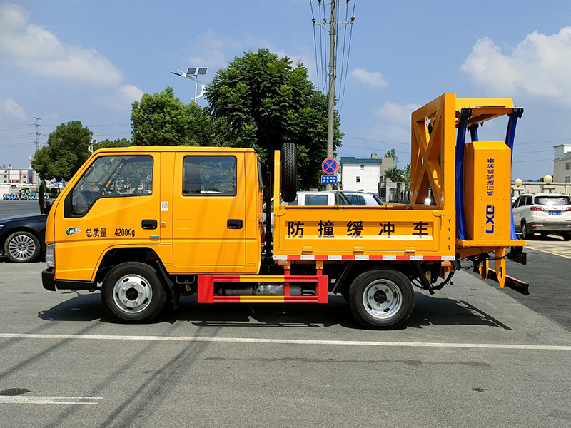 江铃70K/80K防撞缓冲车HYS5048TFZJ6