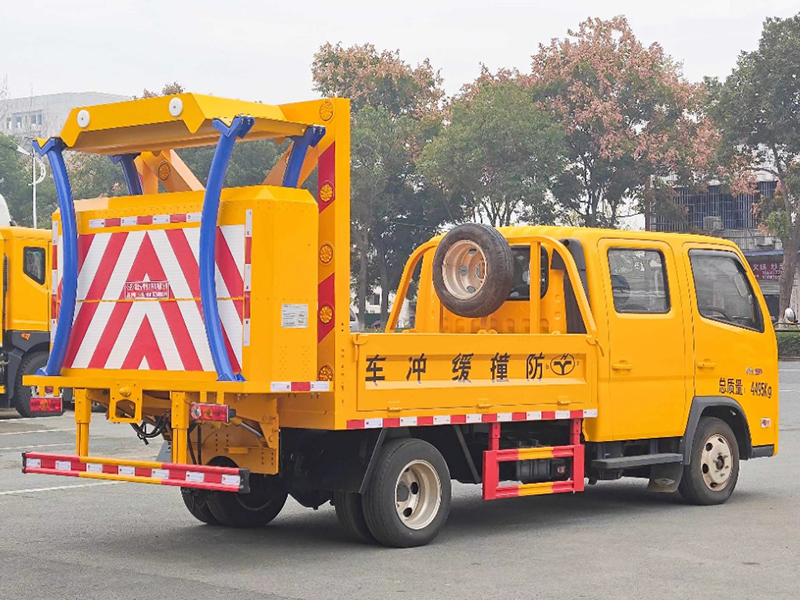 福田领航 s1防撞车