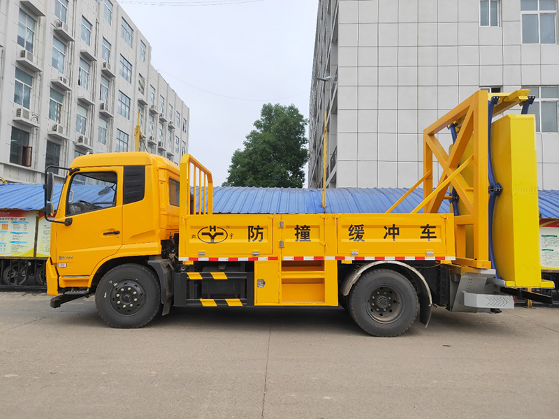 东风天锦100K防撞车